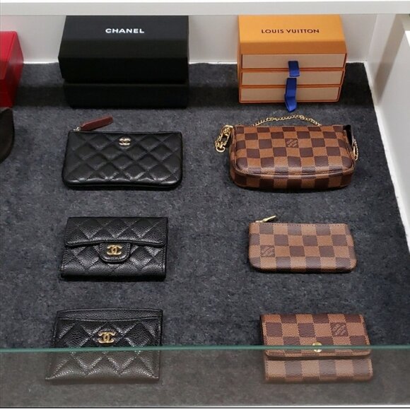 New! 100% Authentic!! Louis Vuitton Damier Ebene Key Pouch - Picture 8 of 12